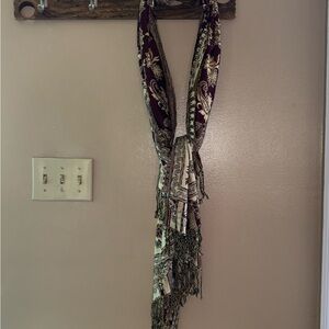 Jerusalem cashmere Paisley Fringe Scarf